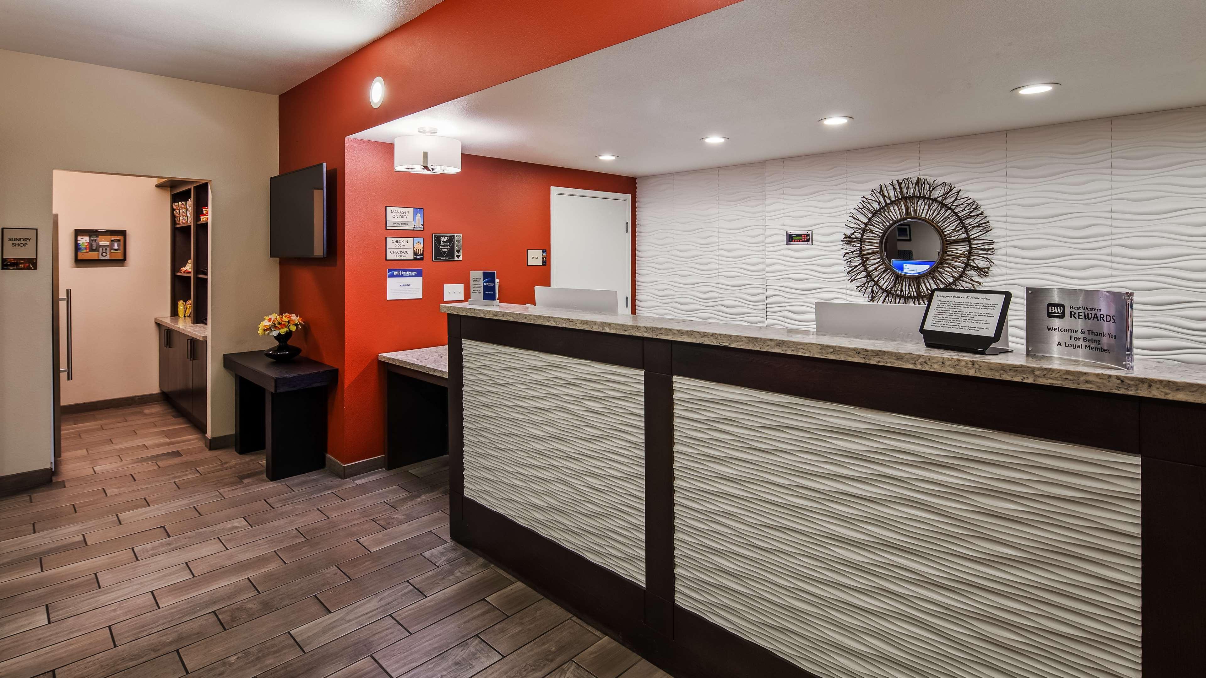 Best Western Plus Madison-Huntsville Hotel Екстериор снимка