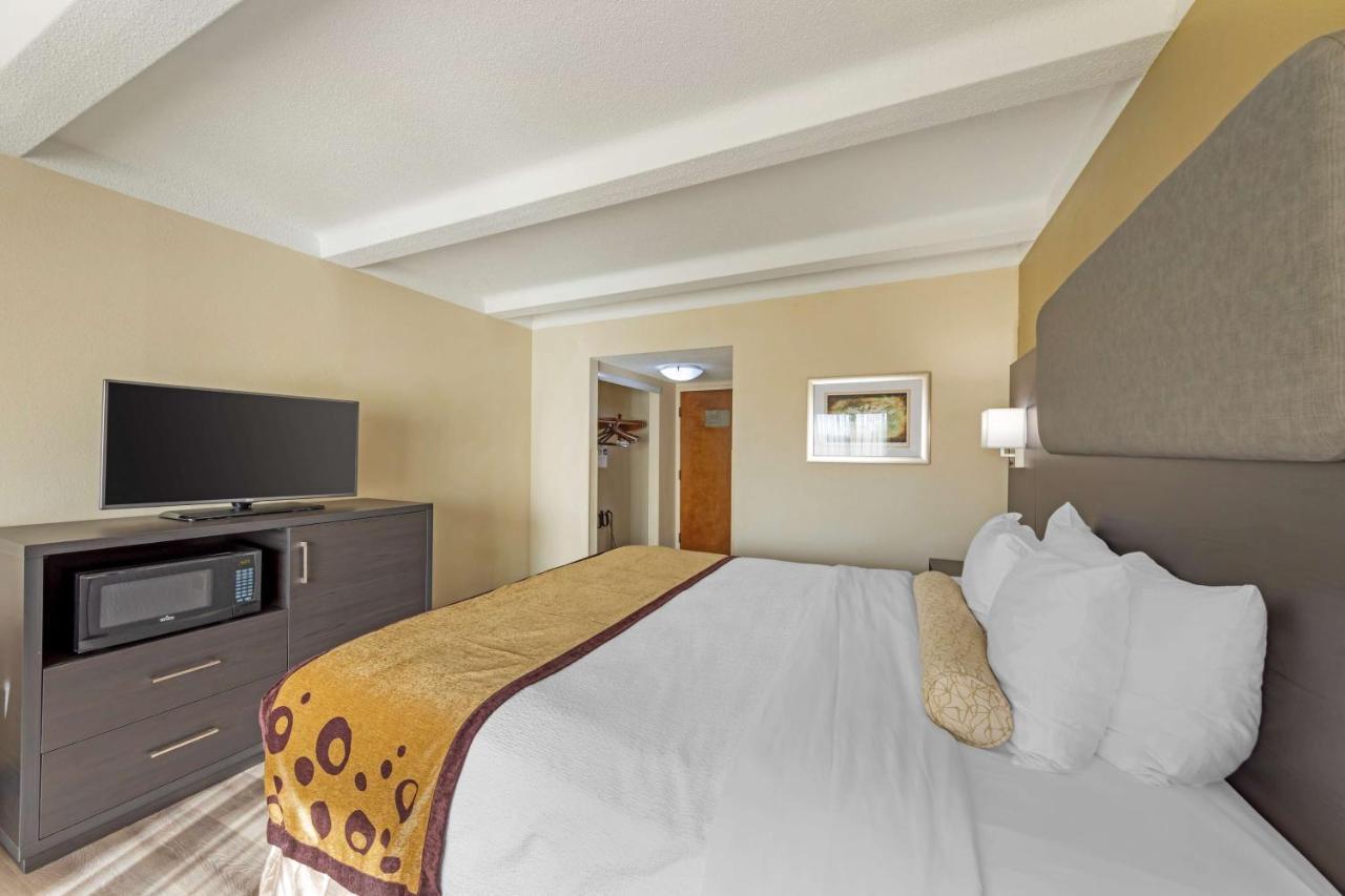 Best Western Plus Madison-Huntsville Hotel Екстериор снимка